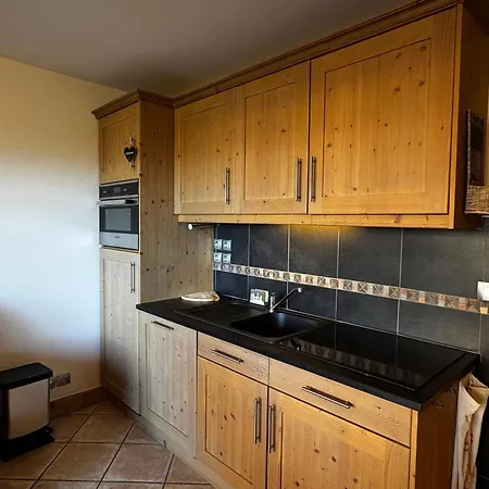 Cosy 6 Personnes Avec Garage, Terrasse Et Wifi Au Coeur Du Village, Proche Pistes Et Commerces - Fr-1-572-251 Araches-la-Frasse